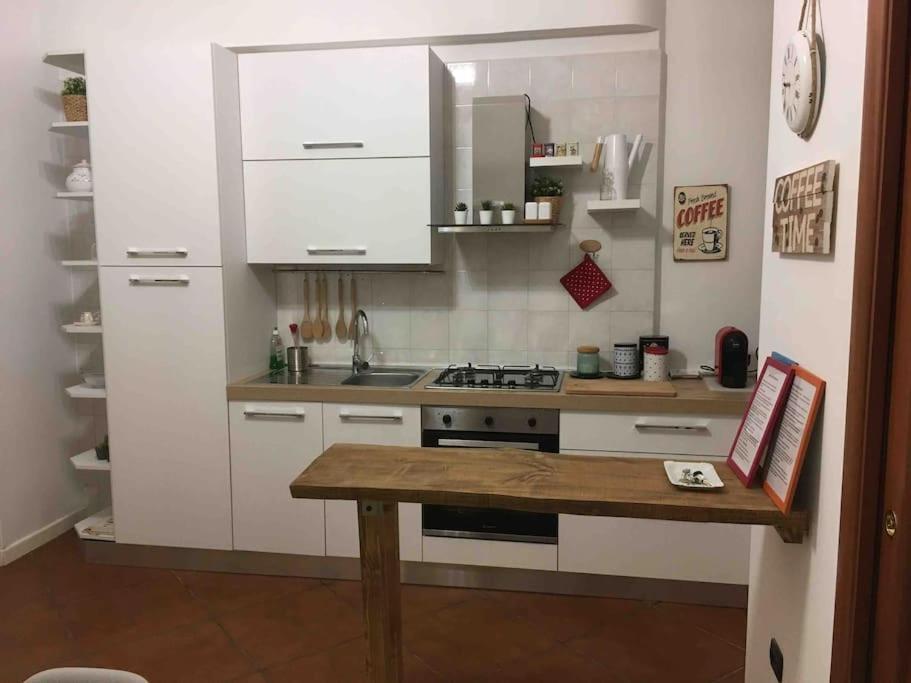 Apartmán Casa Via Toledo. Centralissima E Vicina Al Porto Neapol Exteriér fotografie