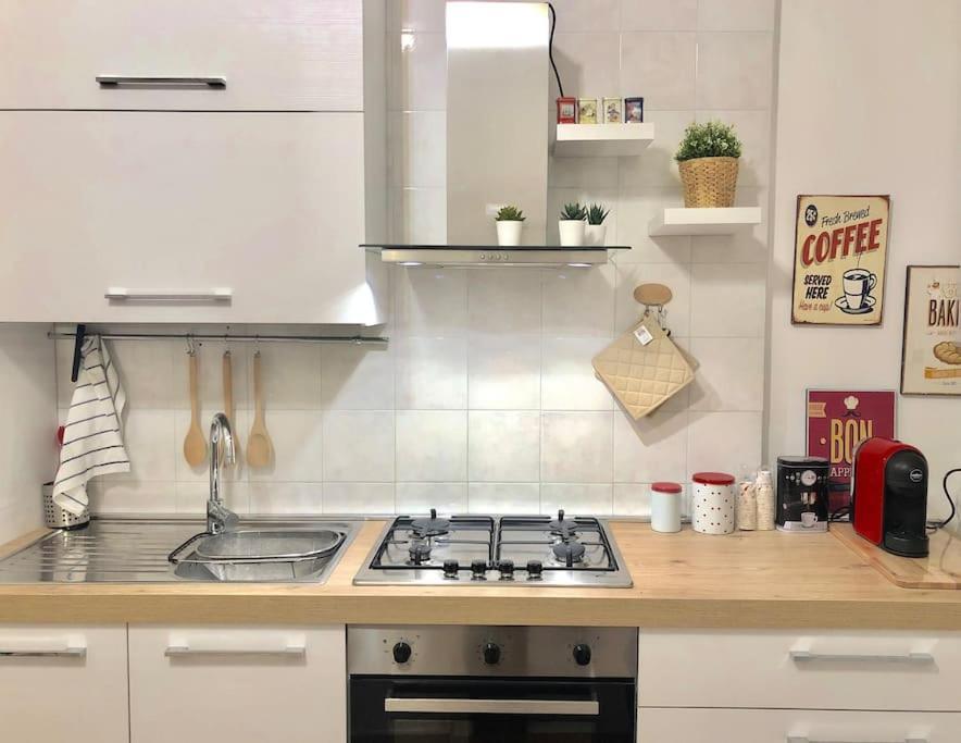 Apartmán Casa Via Toledo. Centralissima E Vicina Al Porto Neapol Exteriér fotografie